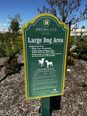 Large doggo rule sign