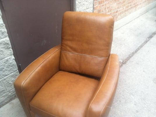 famous maker factory second leather chair