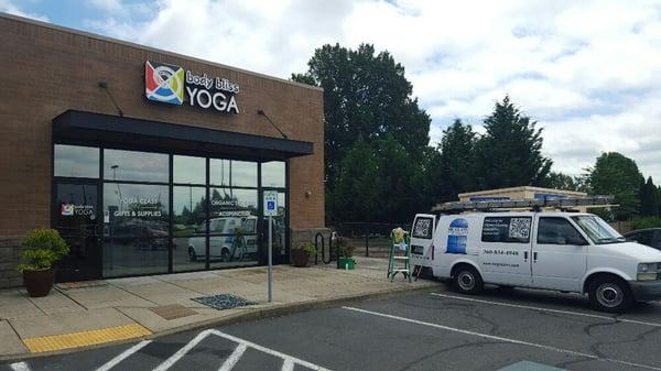 Mr. Glass cleaning windows @ Body Bliss Yoga in Washougal WA.