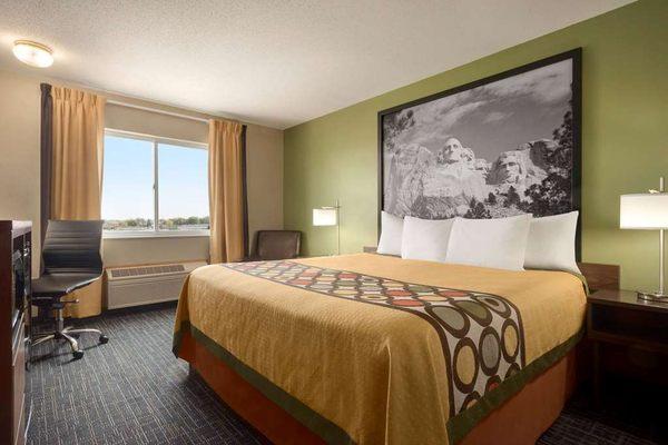 Super 8 By Wyndham Sioux Falls