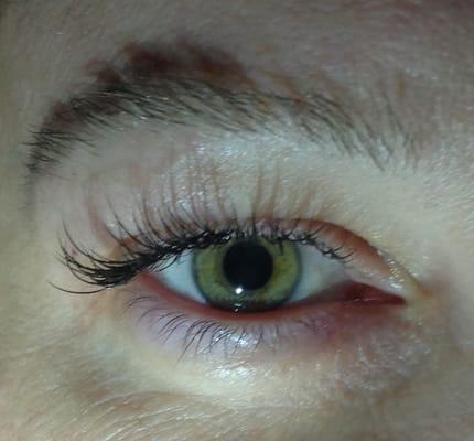 Eye lash extensions done by Natalie