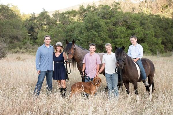 Family portrait session with pets