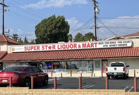 Super Star Mart