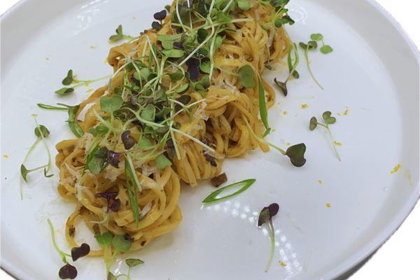 Spicy miso mushroom carbonara