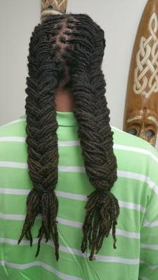 Loc with fishtail style