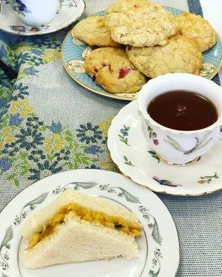 She even made vegan cookies and sandwiches