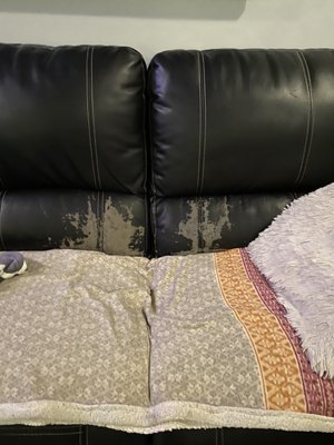 Couch with leather peeling