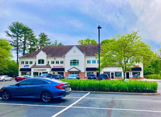 Long & Foster, Chadds Ford -- storefront