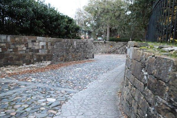 Walkway (and a road) leading down below Factors Walk and to the river front...watch your step on the cobbles!