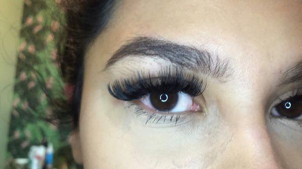 Volume Lash extensions