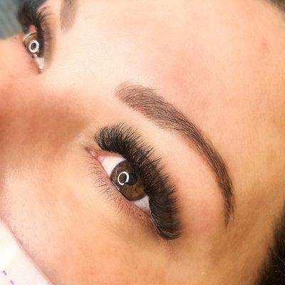 Volume lashes