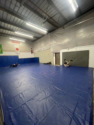 Grappling mats