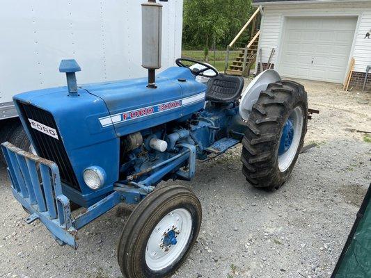 Installed 2 rear tires on this tractor. 
#farmequipment