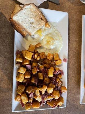 Corned beef hash with Gluten free toast