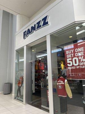 Fanzz Store Front, Southland Mall, Hayward, CA.