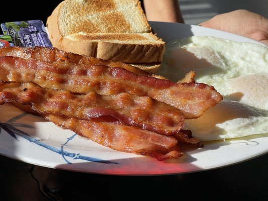 George's Breakfast Station