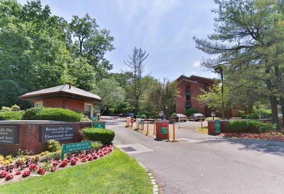 Barhite and Holzinger Property Management - Bronxville Glen, Fleetwood acres