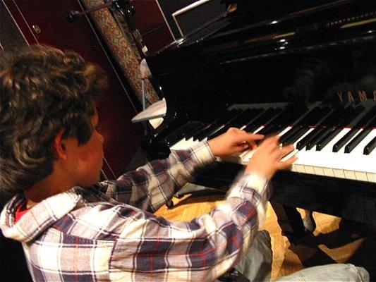 Blues and Jazz Piano Lessons for kids |