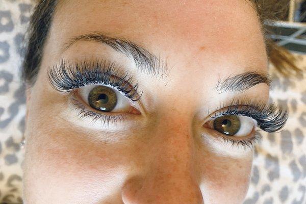 Hybrid Lashes by Chloe