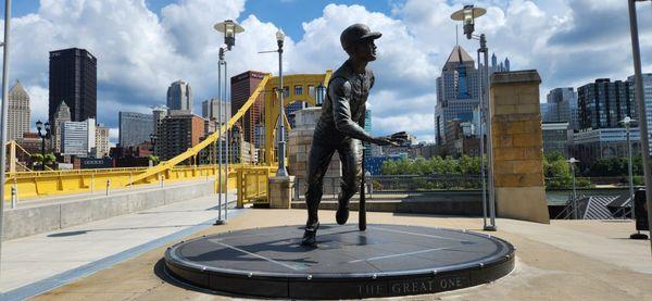 hotel is very close to the Roberto Clemente Bridge so you can walk downtown on game days