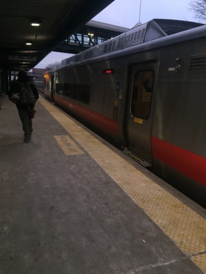 see? flurry remnants on the platform- it IS winter now!