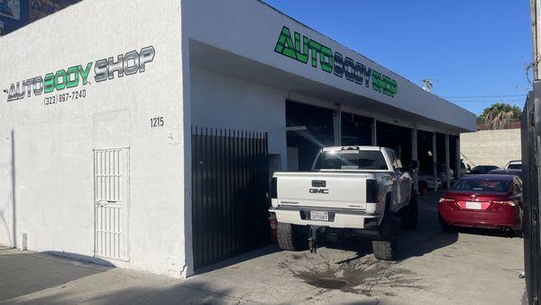 Auto Body Shop