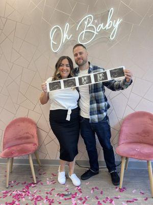 Gender reveal and 3D ultrasound photos