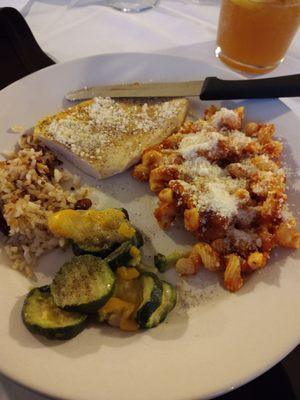 Sample of buffet during a meeting, rice pilaf, chicken breast, pasta n mixed veg