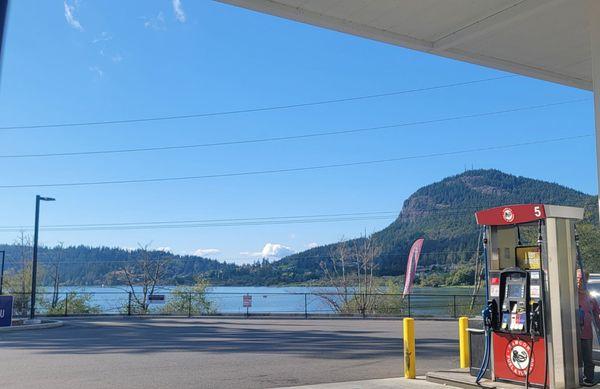 Great view for a gas station!