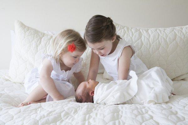 three sisters, utah newborn photo shoot