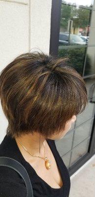 Highlights/ short edgey cut