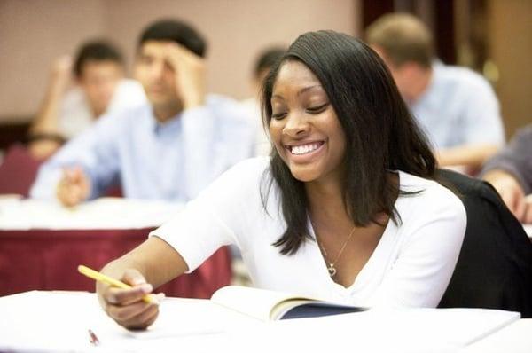 A student follows along in a Veritas Prep GMAT course