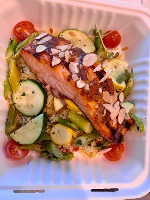 Salmon with veggies