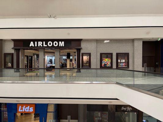 The Front of Airloom located in Stoneridge Mall