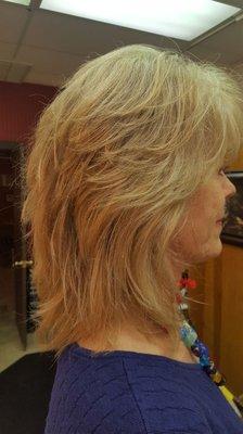 Shake in Place layered haircut with highlights