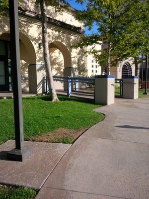 Serra Mesa Library Community Room Exterior 02