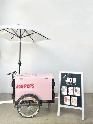 Joy Pops catering cart. Perfect for weddings, parties, and corporate events.