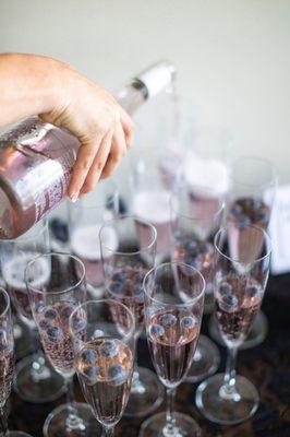 Tulsa Event Staffing perfectly pre poured  signature cocktails for guests prompt arrivals!