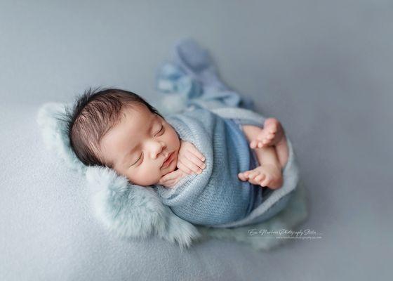 Eva Newborn Photography Studio