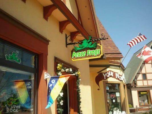 Peace Frogs of Frankenmuth