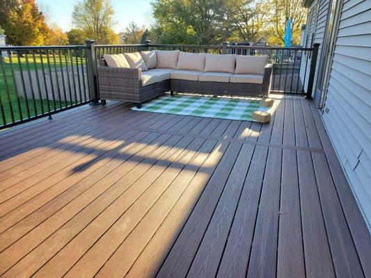 Fiberon Bungalow decking and Preferred  rails