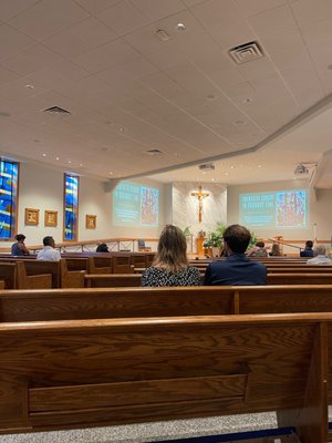 Sunday morning 09:00 service. The room quickly filled up with more parishioners.