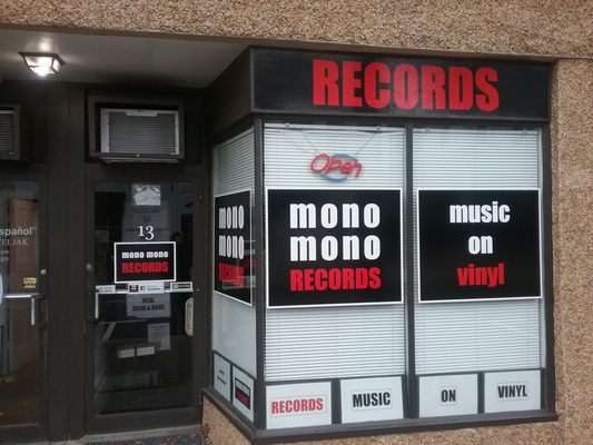 Mono Mono Records