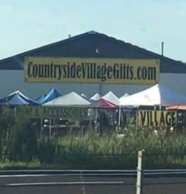 You can see their store from the interstate I55 and they have outdoor markets, 3rd Saturday of June, July, Aug & Sept.