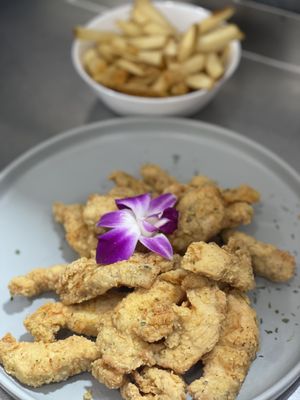 Chicharrones de Pollo (Fried Chicken Chunks)