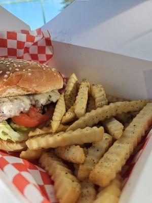 Single Burger, grain-fed beef with fries