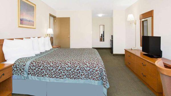 MH Rawlins Rawlins WY GuestRoom Suit