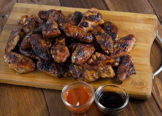 Grilled wings.. YUM!