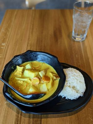 Yellow Curry w/Tofu