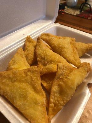 Crab rangoons